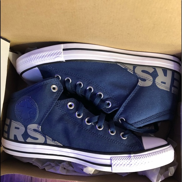 converse - Picture 2 of 8